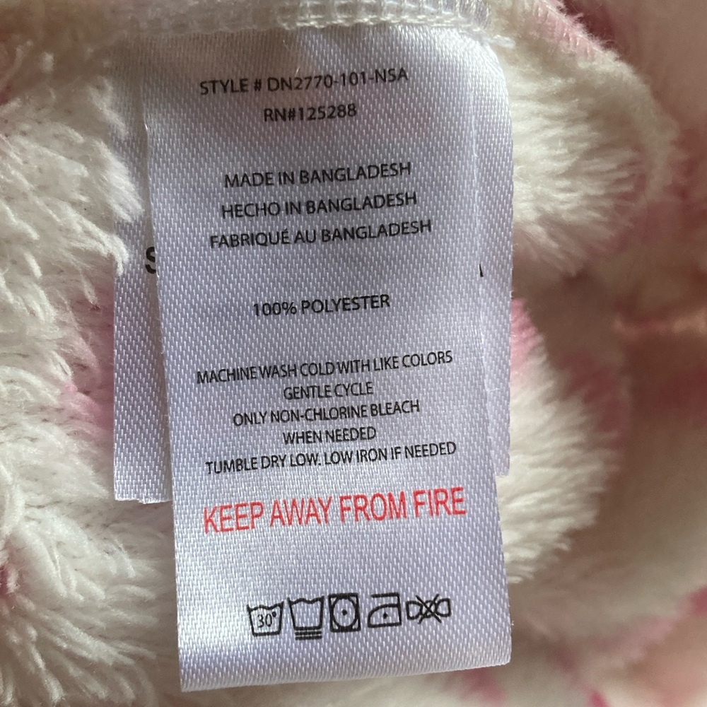 Rae Dunn Pink Heart Robe - Picture 2 of 5